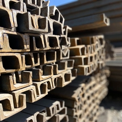 Швеллер гнутый 32х25х3 09Г2С-6 - фото